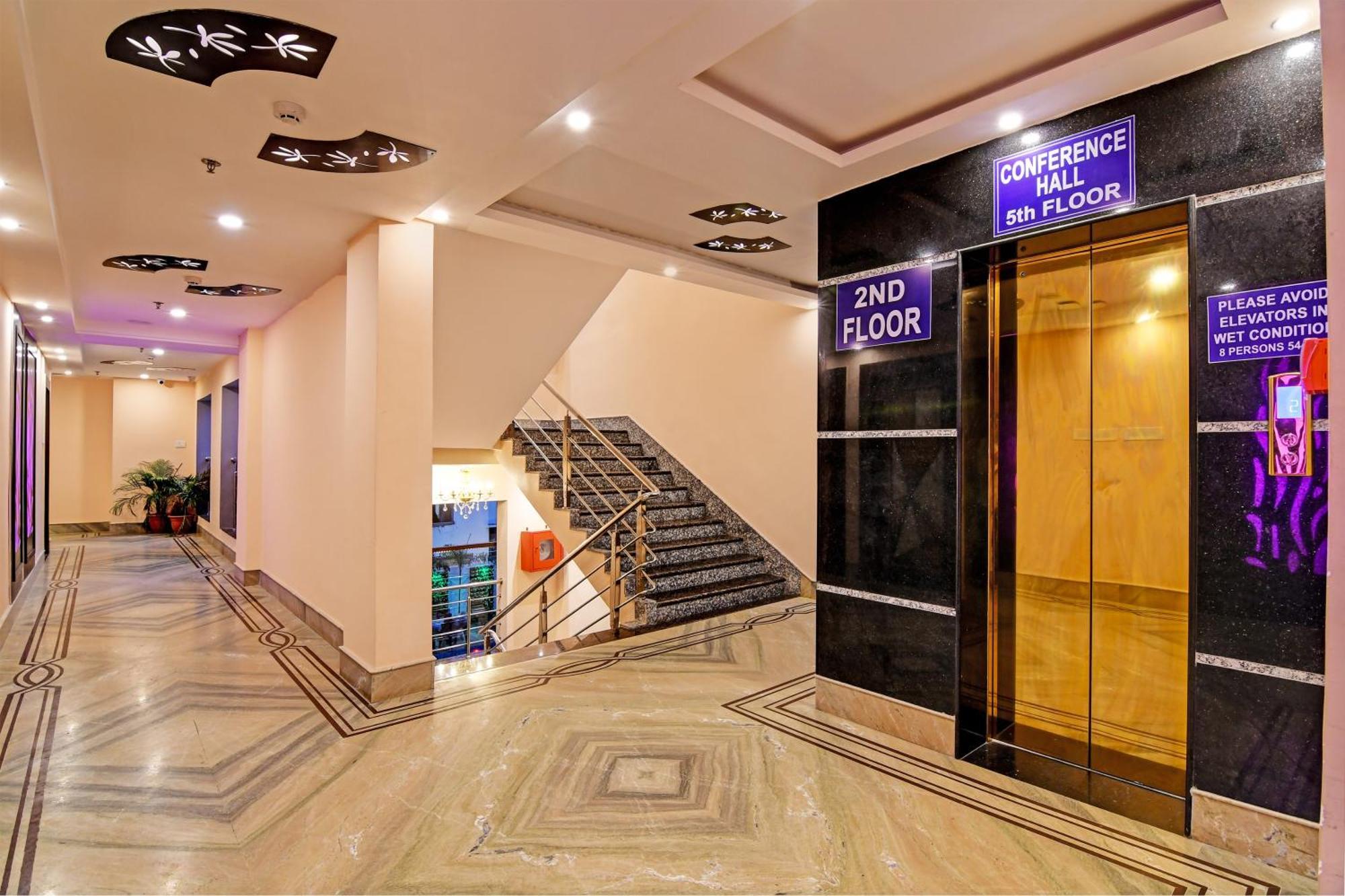 Townhouse The Grand Touch & The Royal Touch Hotel Digha  Luaran gambar